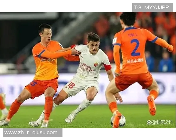 六位足球巨星同场竞技 谁能在新赛季称霸绿茵场荣耀之巅 六位足球巨星同场竞技 谁能在新赛季称霸绿茵场荣耀之巅